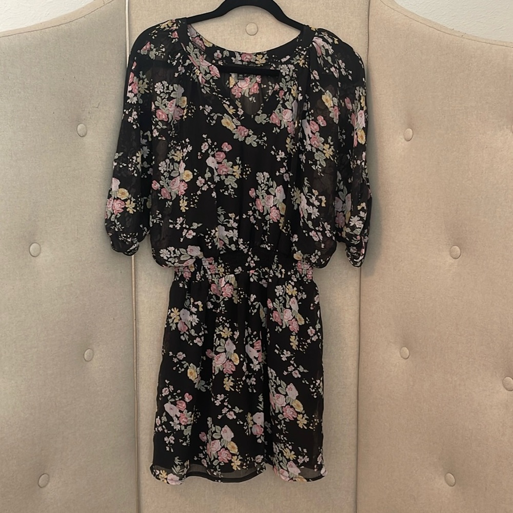 Express Black Floral V Neck Short Sleeve Elastic Waist Sundress XS